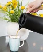 ESTIA ΚΑΝΑΤΑ ΘΕΡΜΟΣ ΜΕ ΕΡΓΟΝΟΜΙΚΗ ΛΑΒΗ 1.0lt ΜΑΥΡΟ 01-14681 Κανάτες