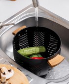 ESTIA ΣΟΥΡΩΤΗΡΙ ΖΥΜΑΡΙΚΩΝ ΜΕΤΑΛΛΙΚΟ 22cm ΜΕ ΞΥΛΙΝΕΣ ΛΑΒΕΣ ΜΑΥΡΟ 01-19228 Σουρωτήρια