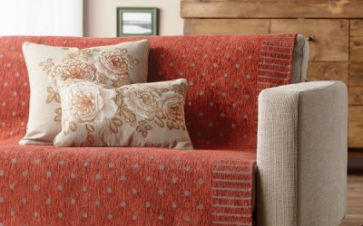 Ανοιξιάτικα ριχτάρια και κουβερλί: Δείτε το σπίτι σας να ανθίζει!