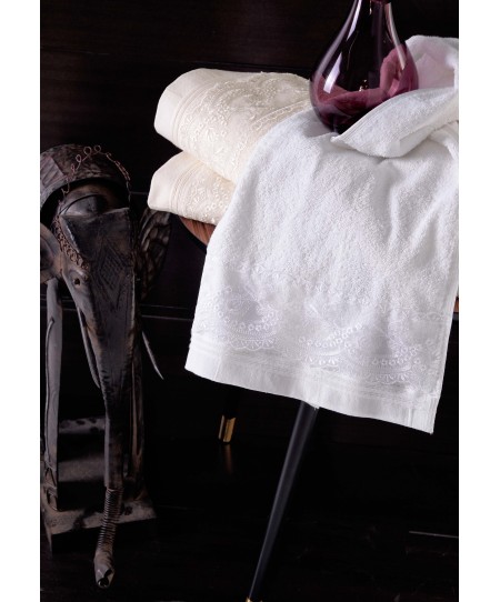 Σετ πετσέτες νυφικές 3 τεμ. SHIRAZ WHITE, RYTHMOS HOME