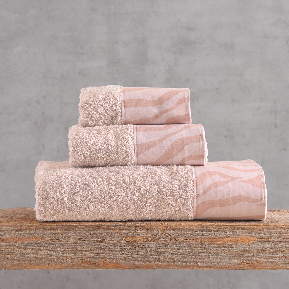 Σετ πετσετεσ 3τεμ. ΣΥΣΚΕΥΑΣΙΑ ΣΕ ΣΑΚΟΥΛΑ Trisha powder-pink, rythmos home